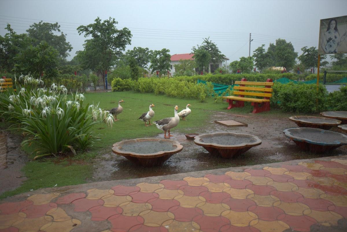 Break The Routine Hotel Murbad Exterior photo